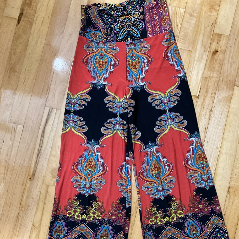 FLARES CHERRY MELLOW PANTS